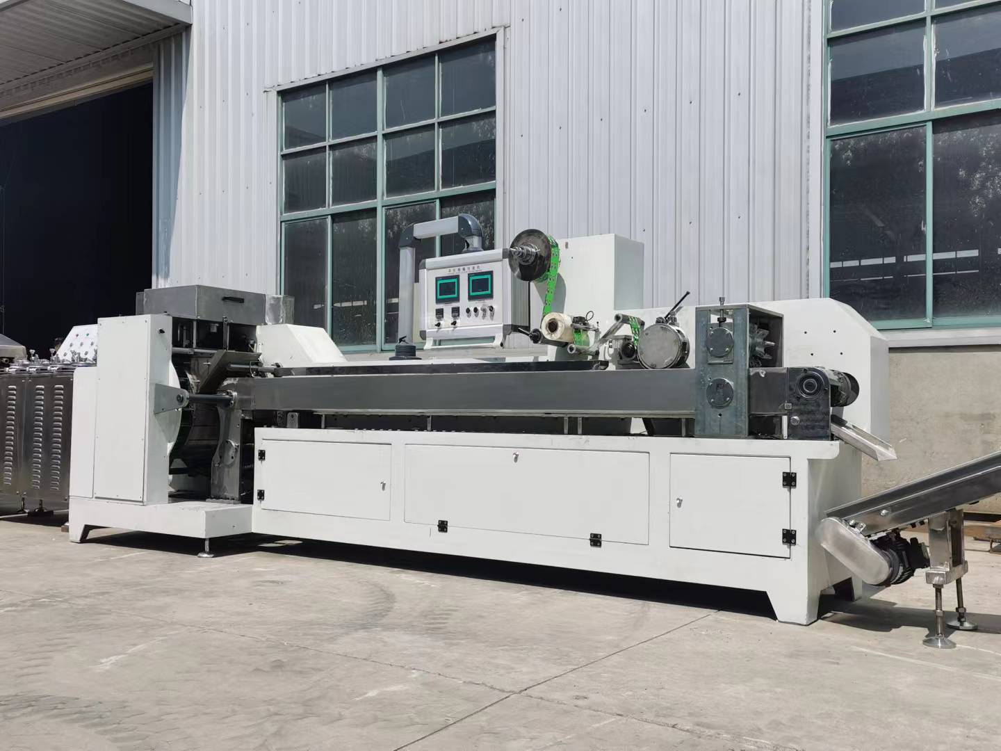FLD-360 Horizontal flat lollipop forming and package machine 