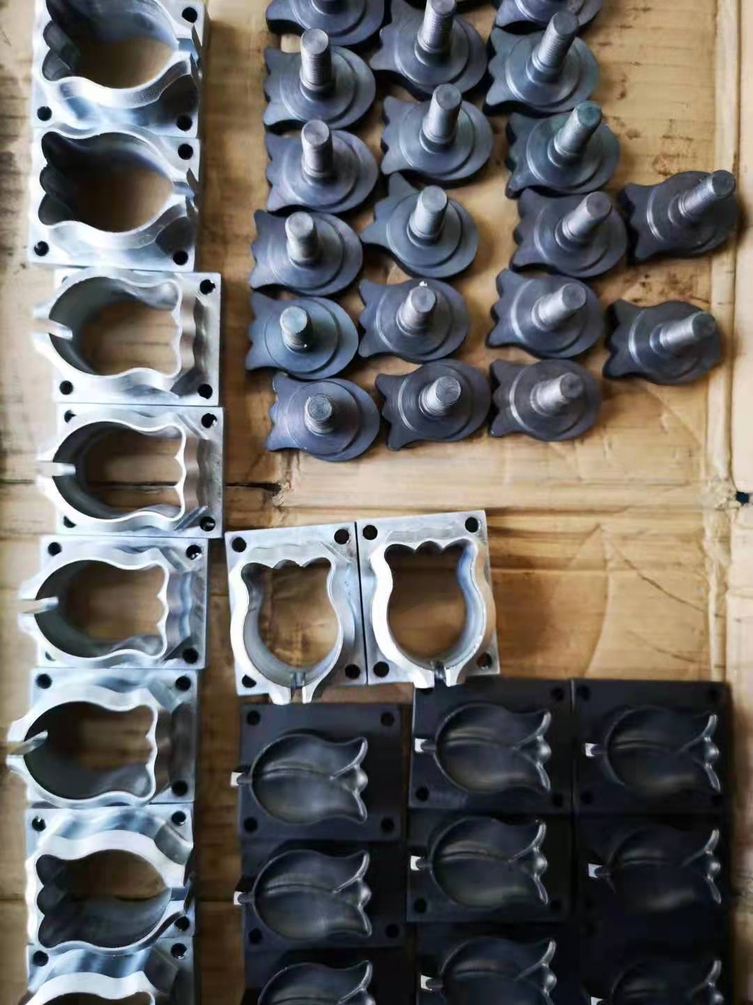 flat lollipop mould shape sample